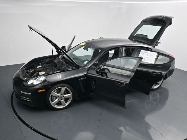 2016 Porsche Panamera 4