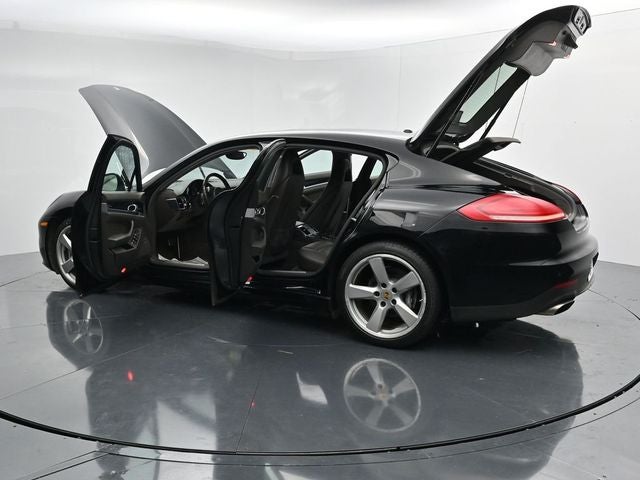 2016 Porsche Panamera 4