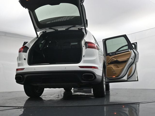 2018 Porsche Cayenne Base