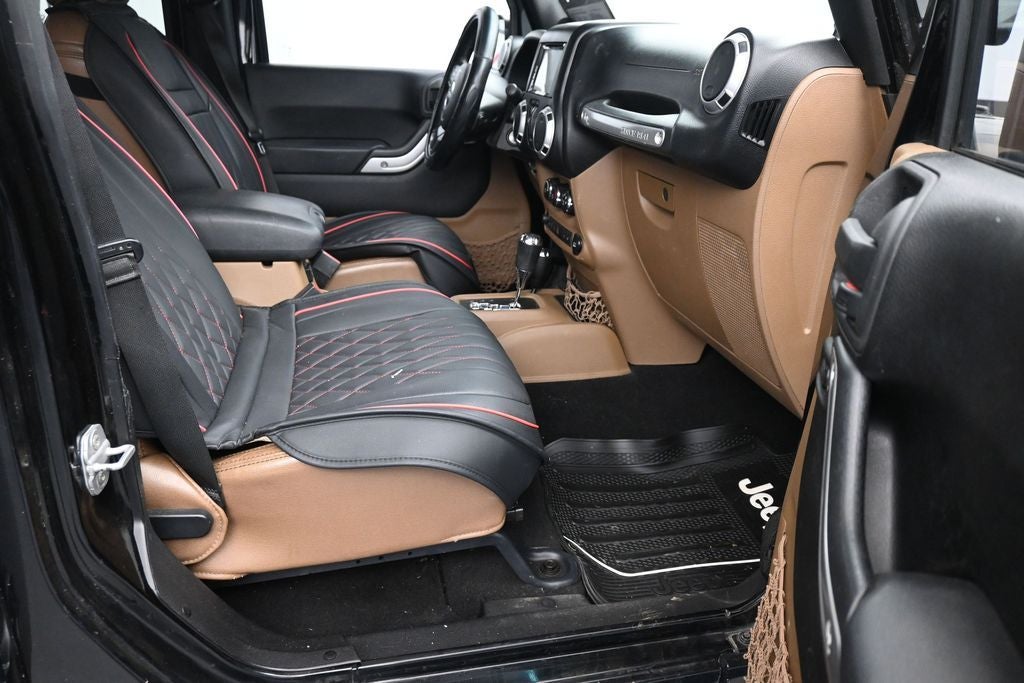 2013 Jeep Wrangler Unlimited Sahara