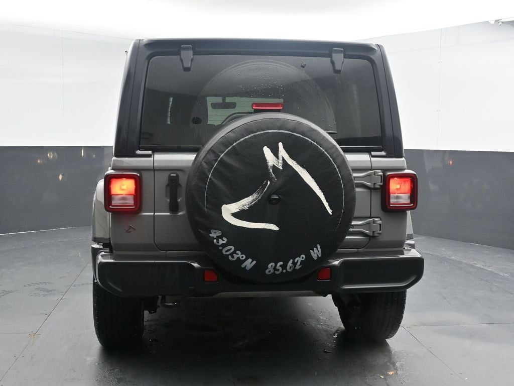 2022 Jeep Wrangler Sahara