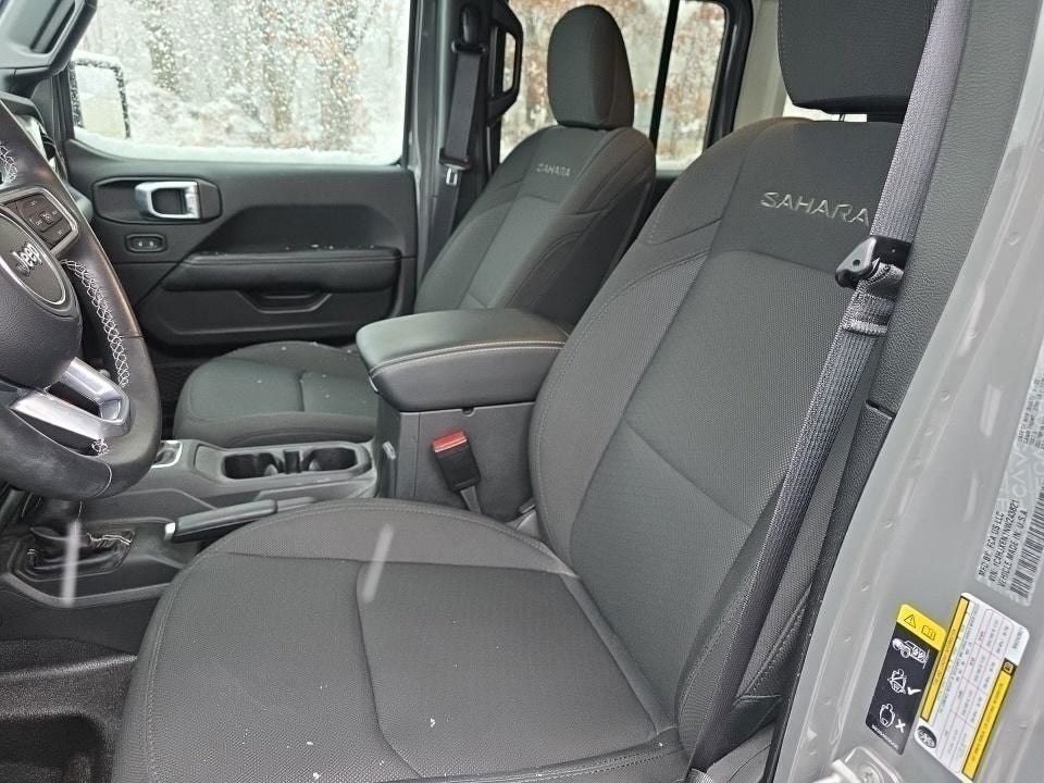 2022 Jeep Wrangler Sahara