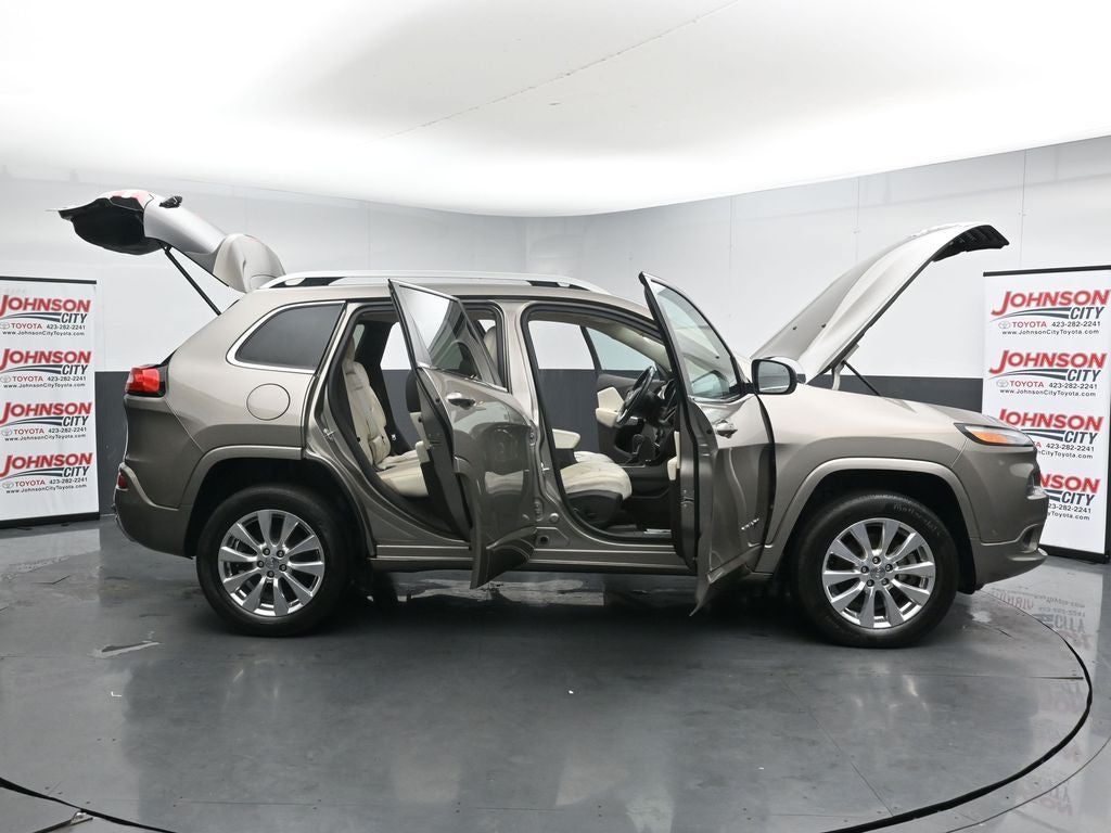 2017 Jeep Cherokee Overland