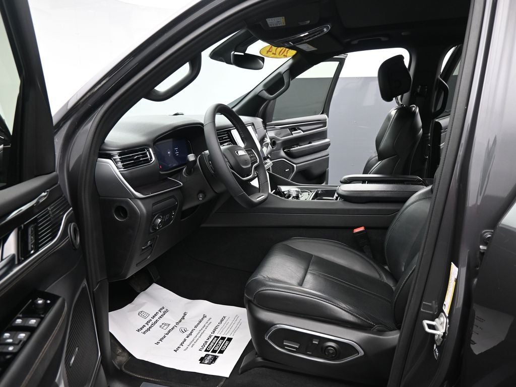 2024 Jeep Wagoneer Base