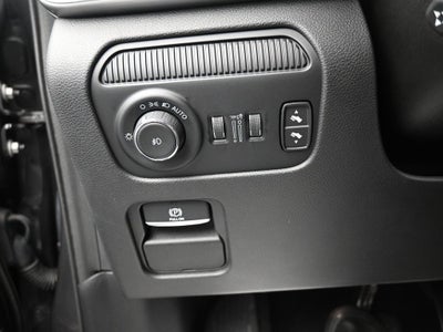 2024 Jeep Wagoneer Base