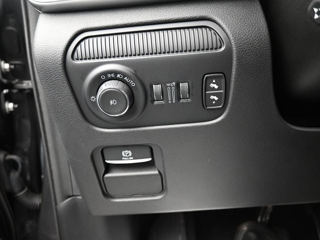 2024 Jeep Wagoneer Base