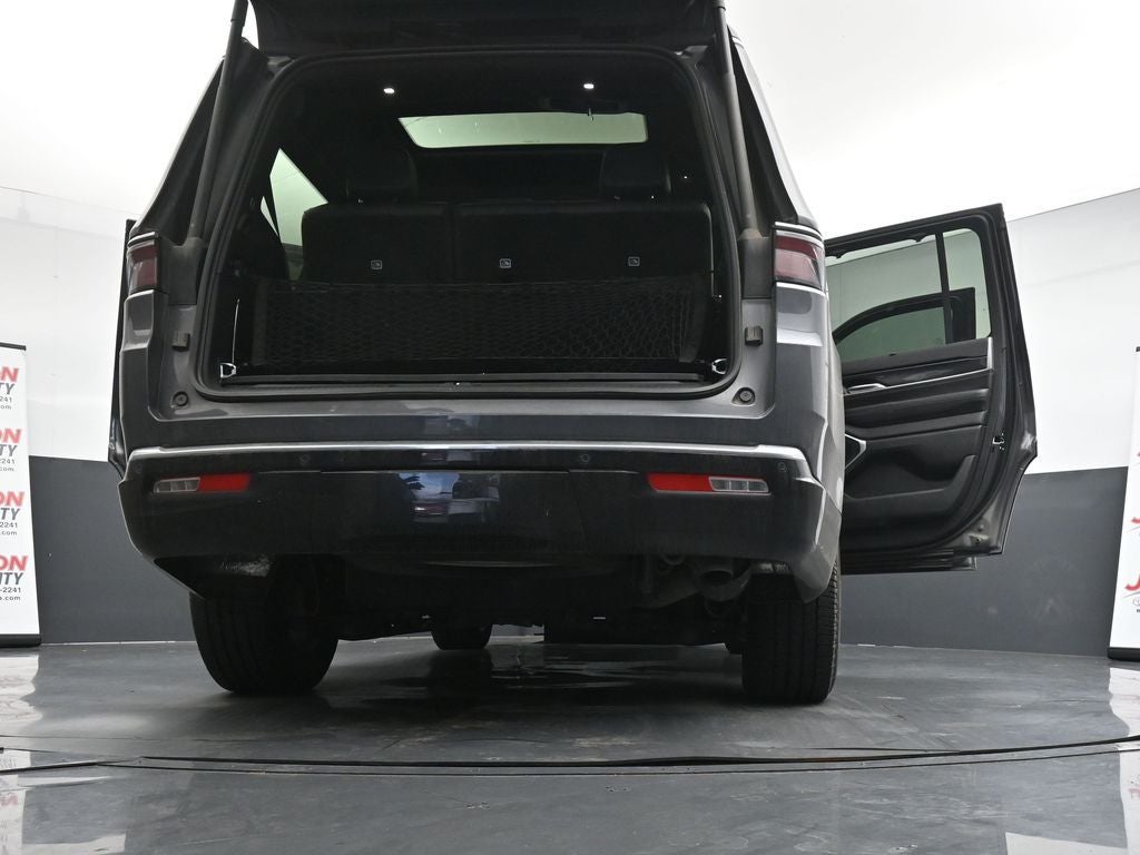 2024 Jeep Wagoneer Base