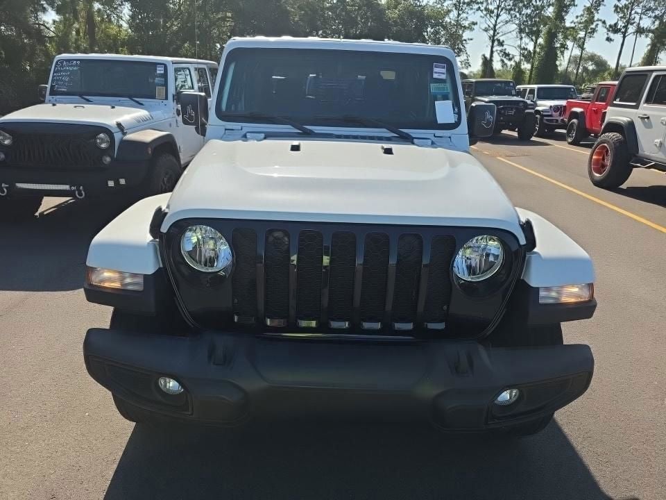 2022 Jeep Gladiator Sport