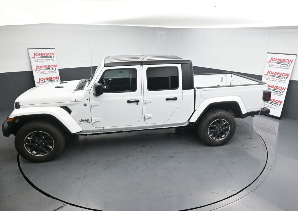 2023 Jeep Gladiator Overland