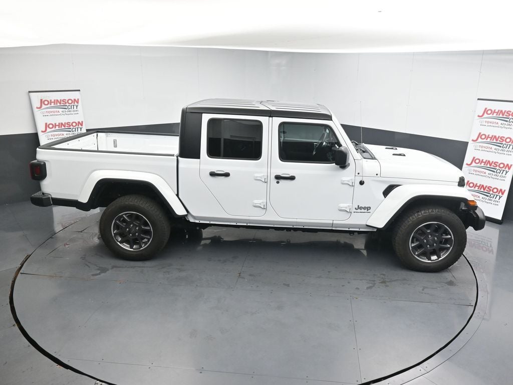2023 Jeep Gladiator Overland