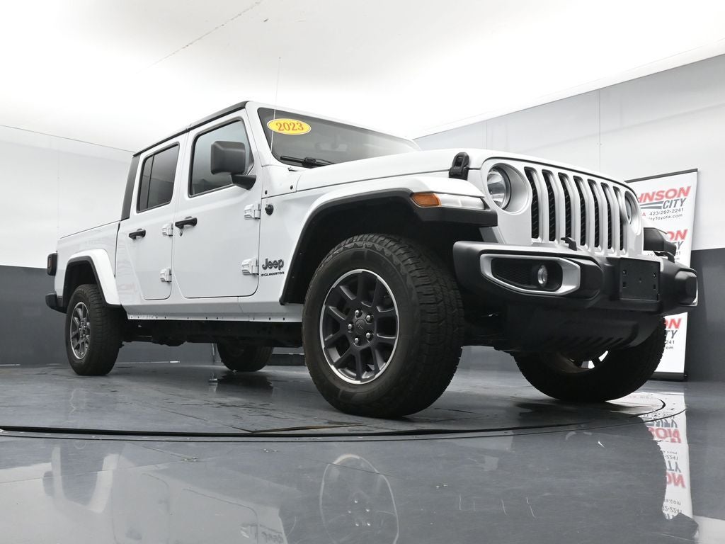 2023 Jeep Gladiator Overland