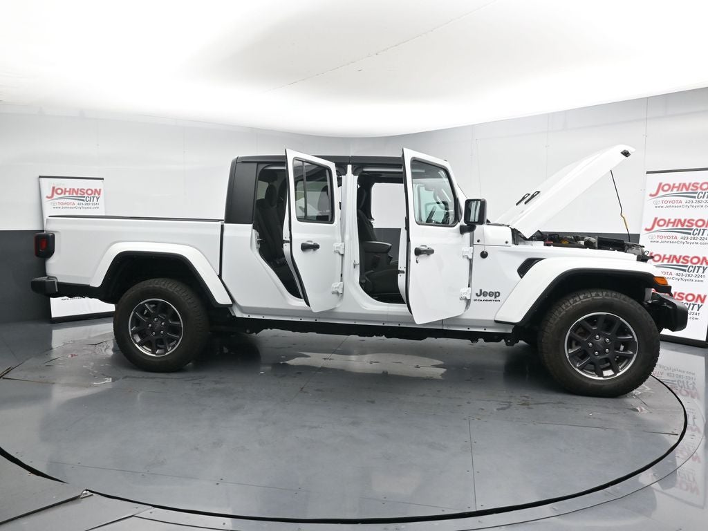 2023 Jeep Gladiator Overland