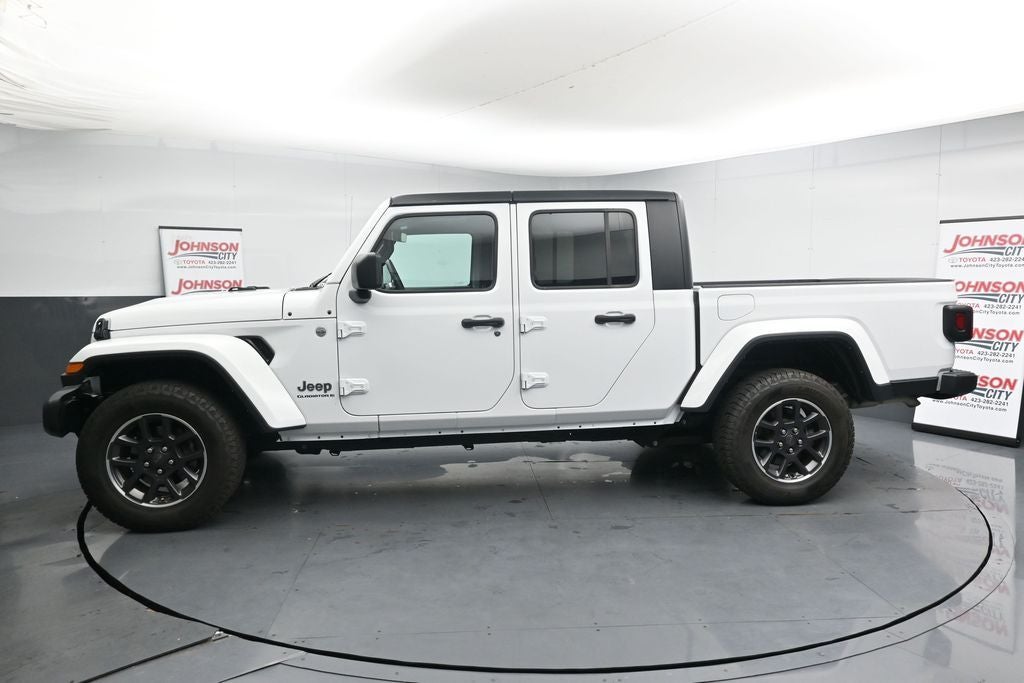2023 Jeep Gladiator Overland