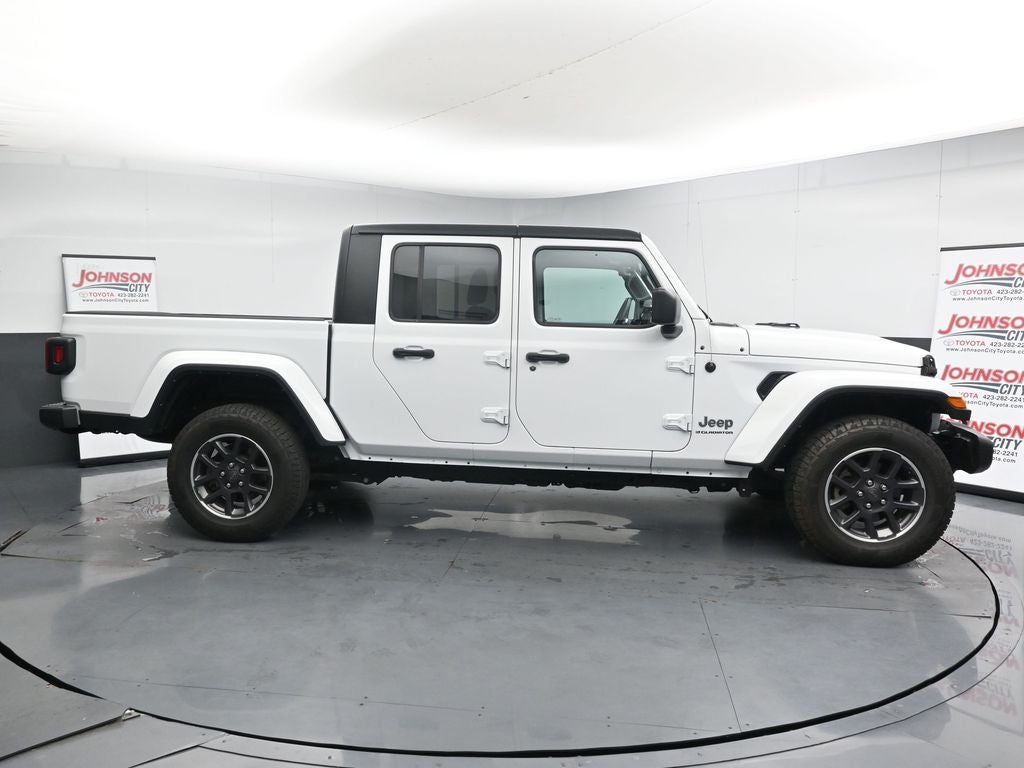 2023 Jeep Gladiator Overland