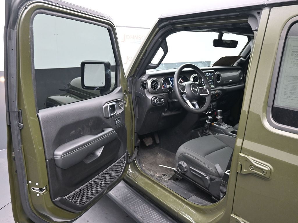 2023 Jeep Gladiator Overland