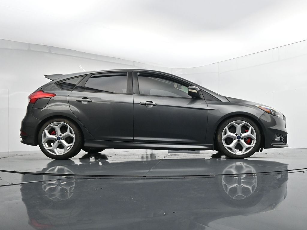 2017 Ford Focus ST
