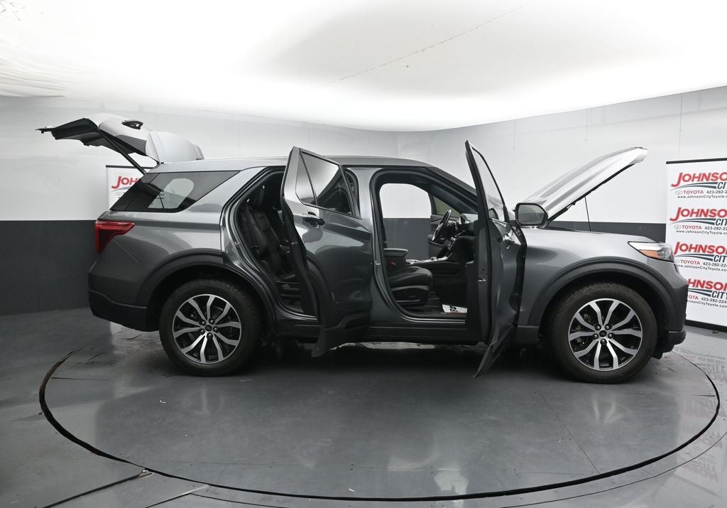2022 Ford Explorer ST