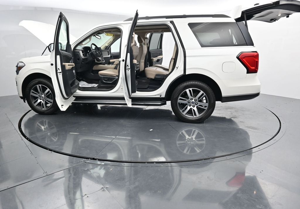 2023 Ford Expedition XLT