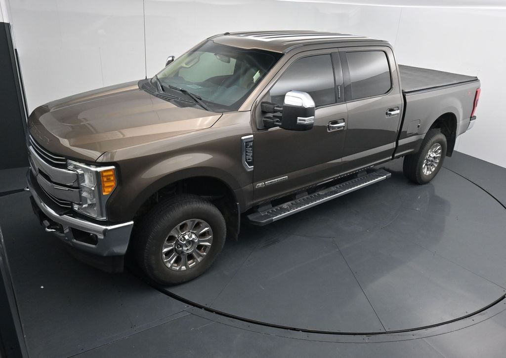 2017 Ford Super Duty F-250 Pickup Lariat