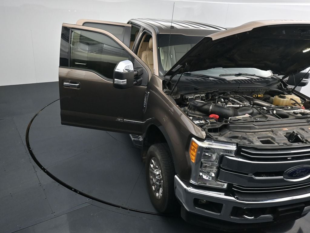 2017 Ford Super Duty F-250 Pickup Lariat