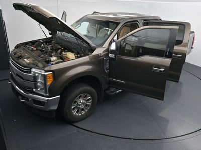 2017 Ford Super Duty F-250 Pickup Lariat