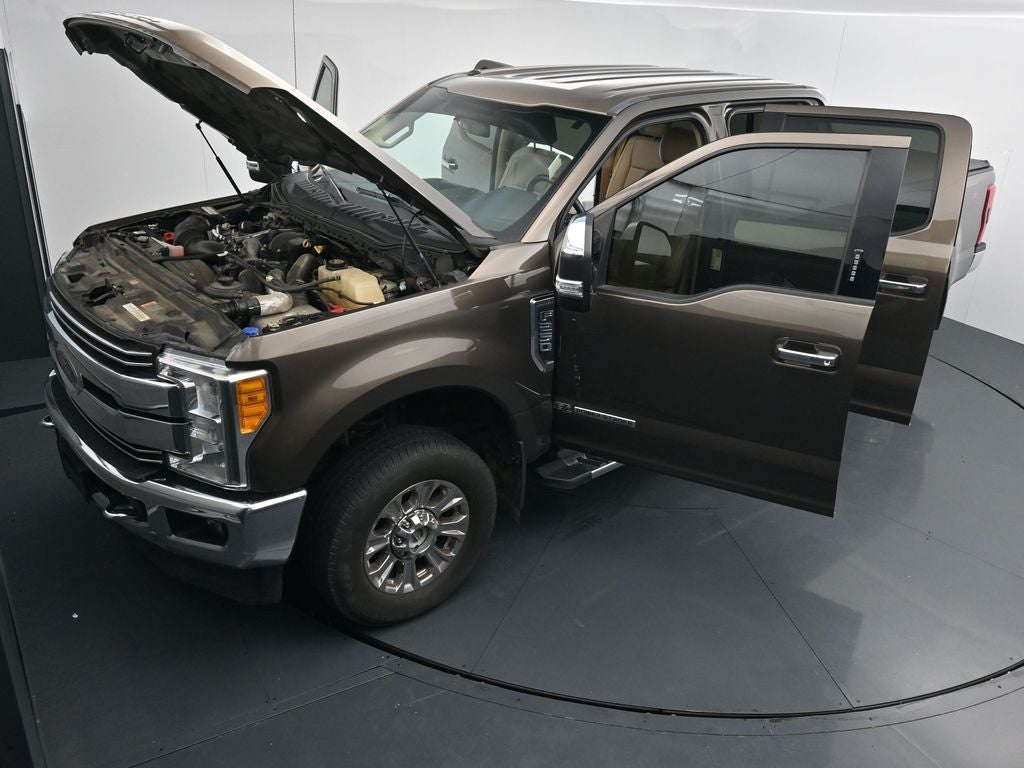2017 Ford Super Duty F-250 Pickup Lariat