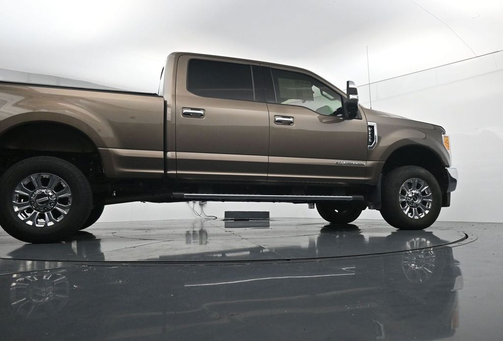2017 Ford Super Duty F-250 Pickup Lariat