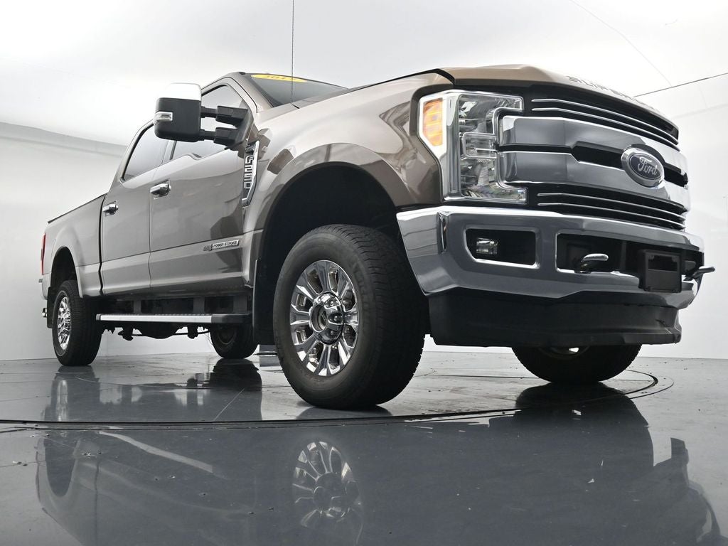 2017 Ford Super Duty F-250 Pickup Lariat