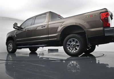 2017 Ford Super Duty F-250 Pickup Lariat