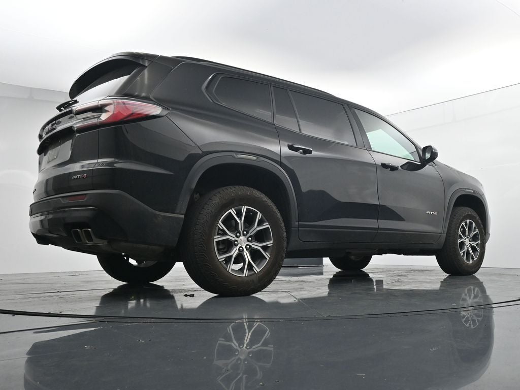 2024 GMC Acadia AT4