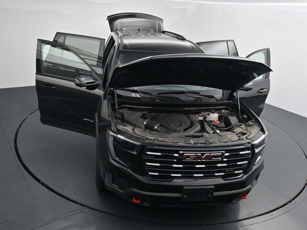 2024 GMC Acadia AT4