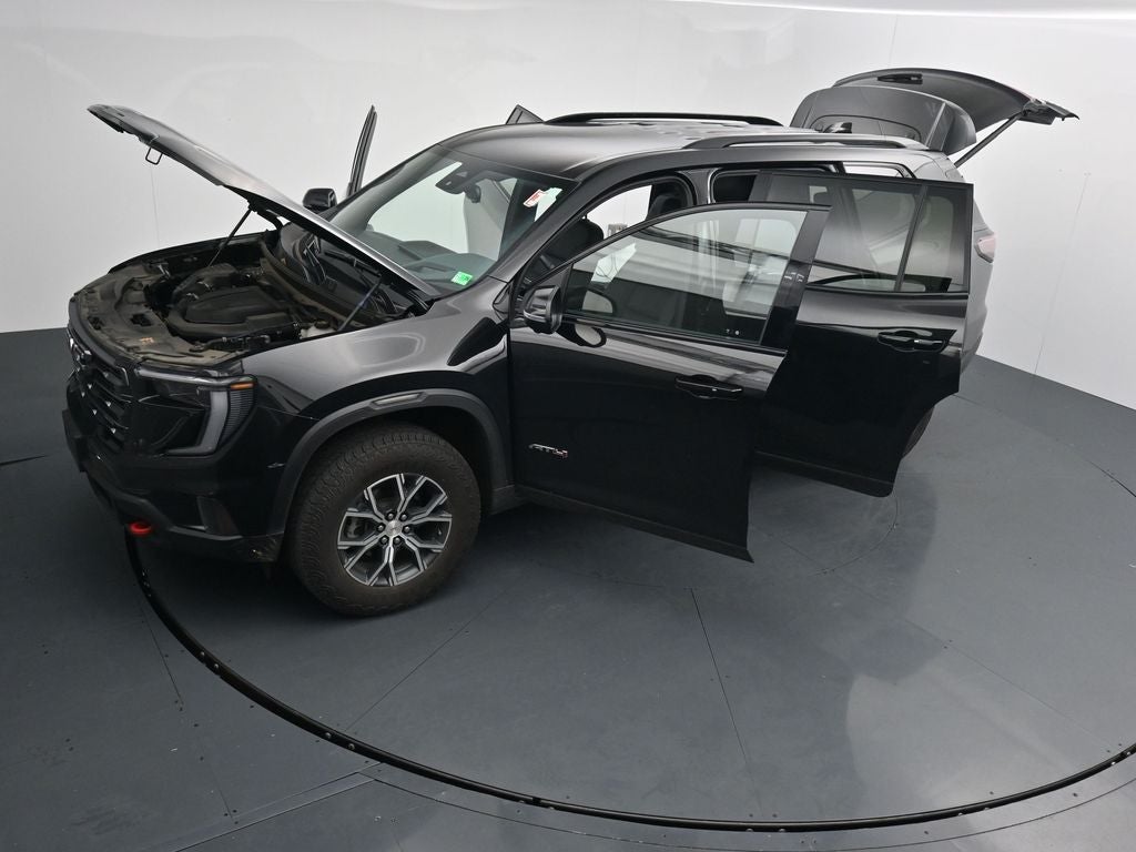 2024 GMC Acadia AT4