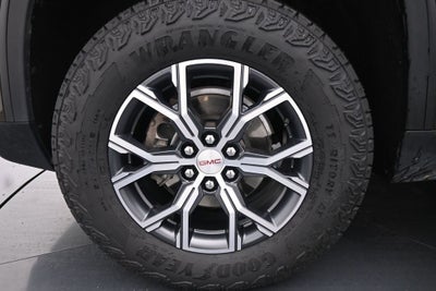 2025 GMC Acadia AT4