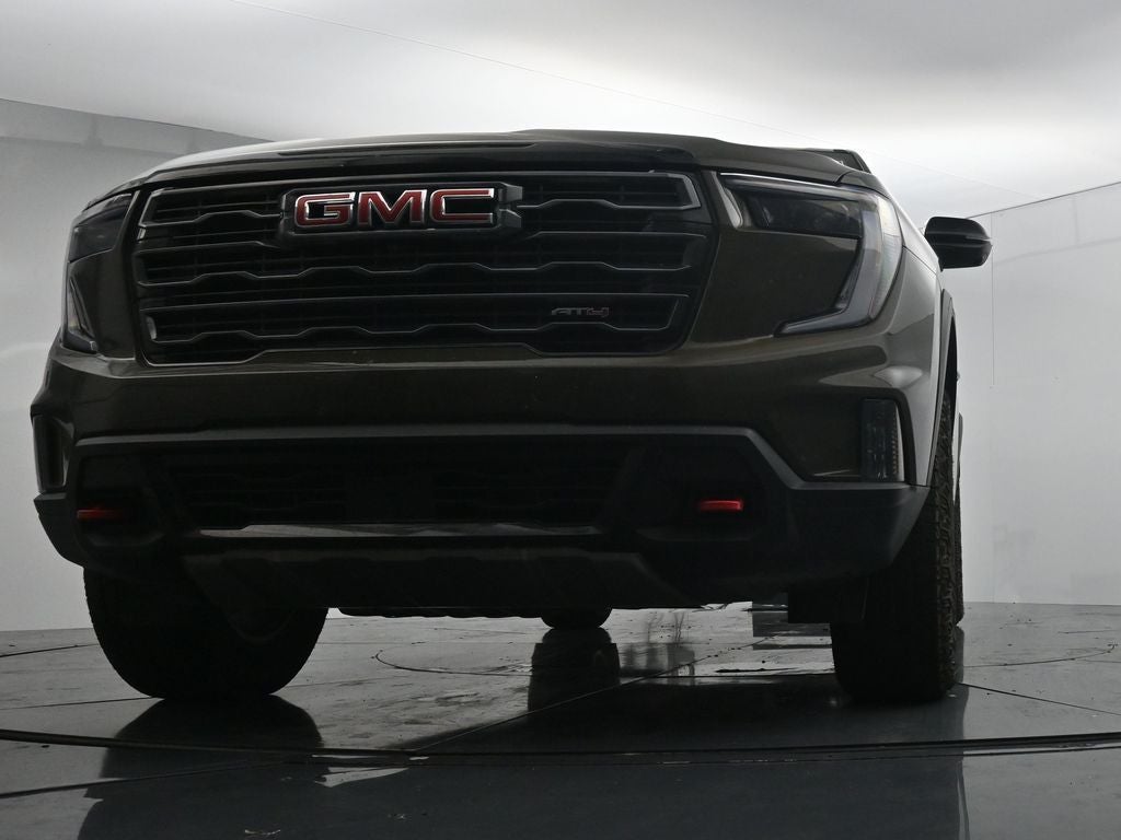 2025 GMC Acadia AT4
