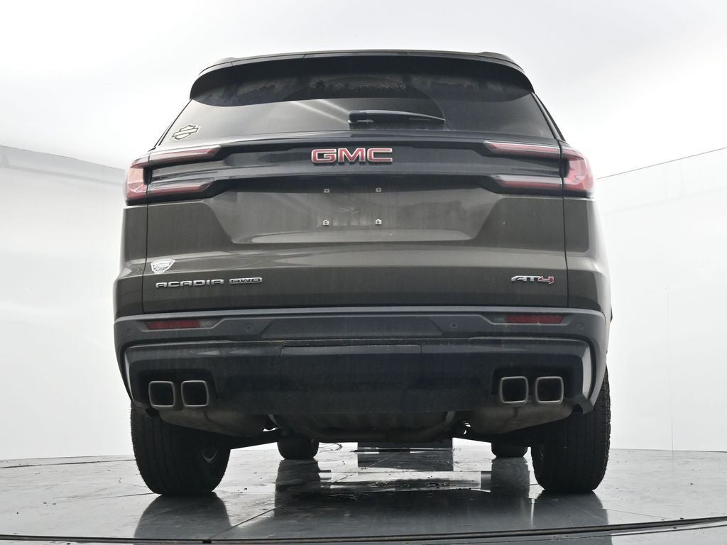 2025 GMC Acadia AT4