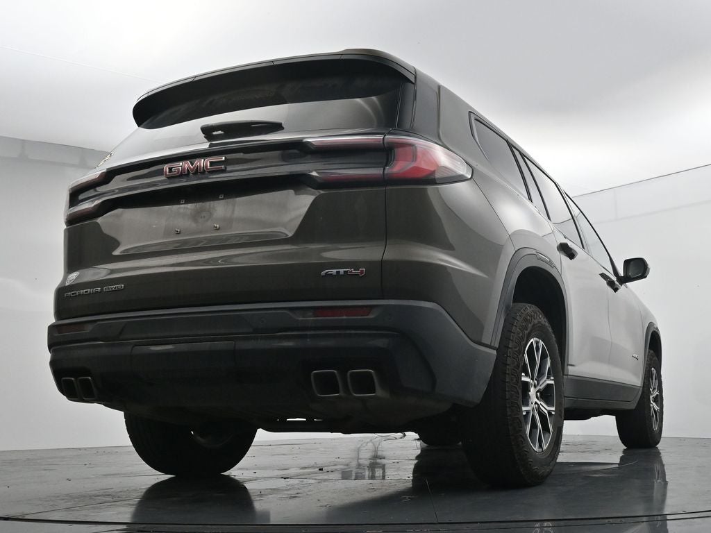 2025 GMC Acadia AT4