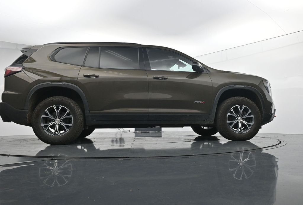 2025 GMC Acadia AT4