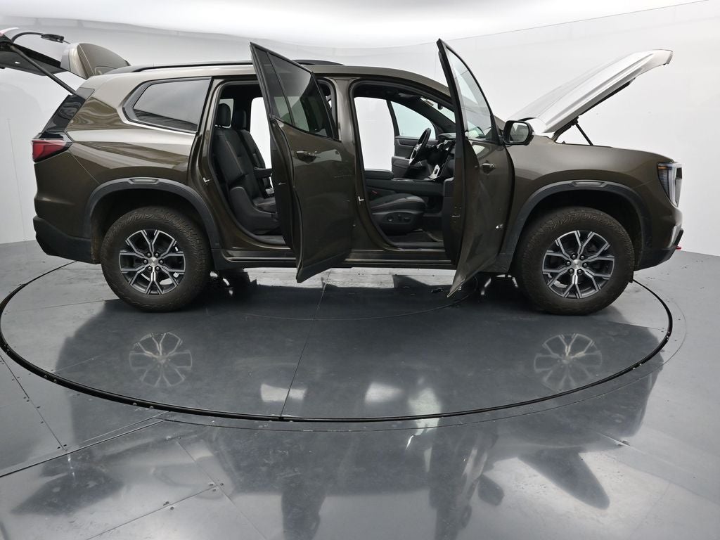 2025 GMC Acadia AT4