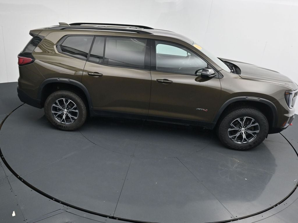 2025 GMC Acadia AT4