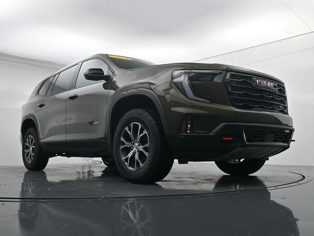 2025 GMC Acadia AT4