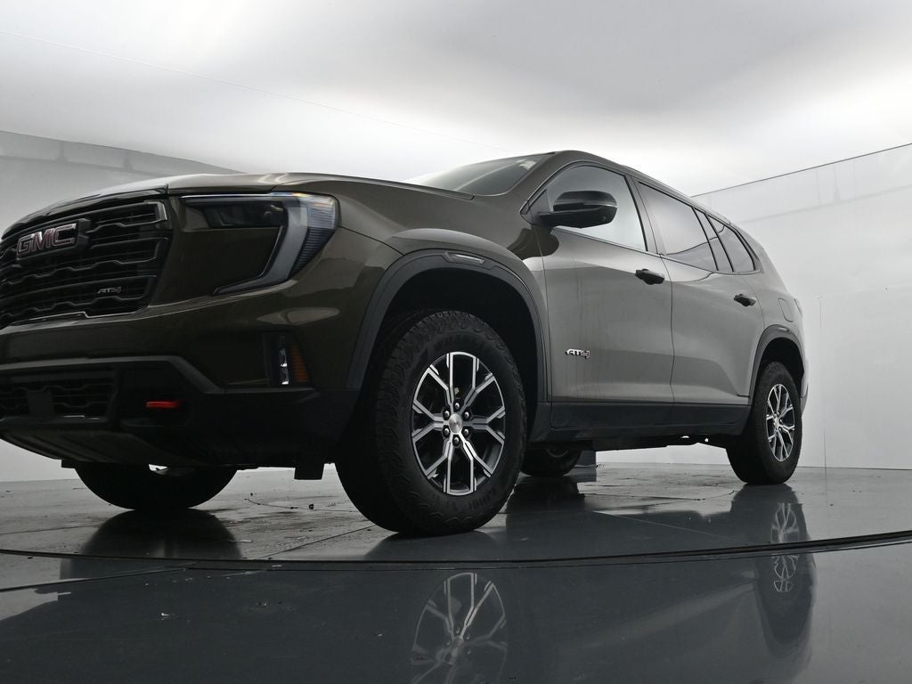 2025 GMC Acadia AT4