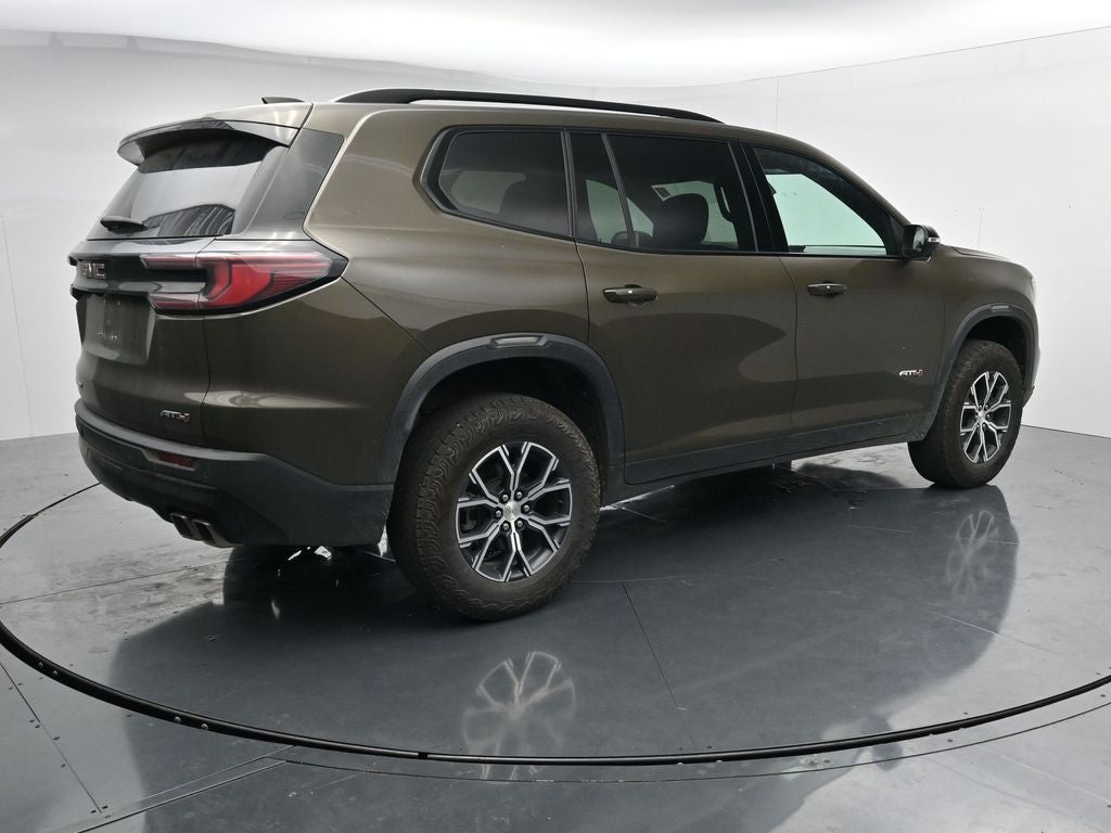 2025 GMC Acadia AT4