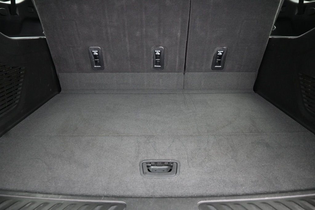 2025 GMC Yukon XL Elevation