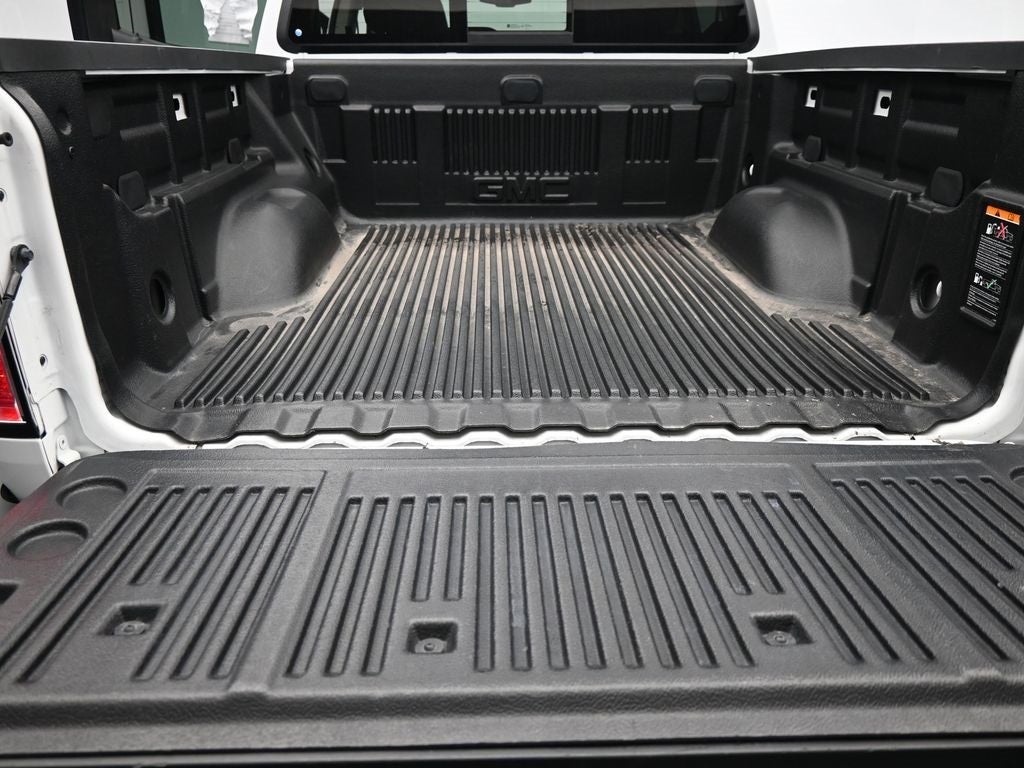 2022 GMC Canyon AT4 w/Leather