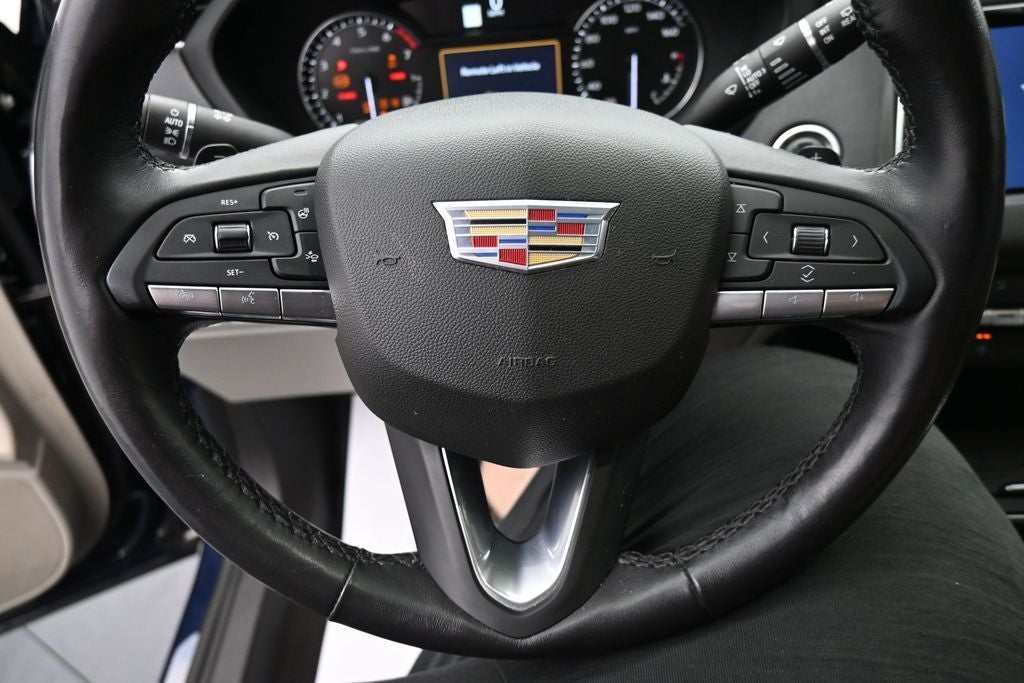 2021 Cadillac XT4 Premium Luxury