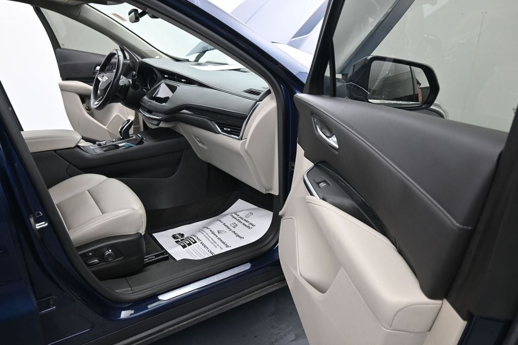 2021 Cadillac XT4 Premium Luxury