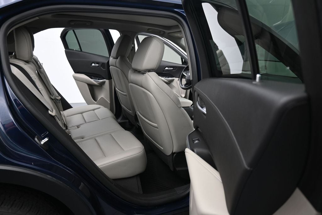 2021 Cadillac XT4 Premium Luxury