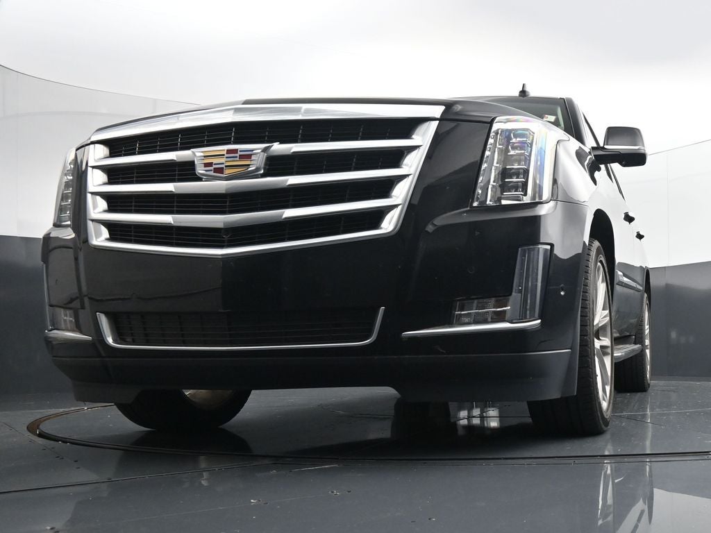 2018 Cadillac Escalade Luxury