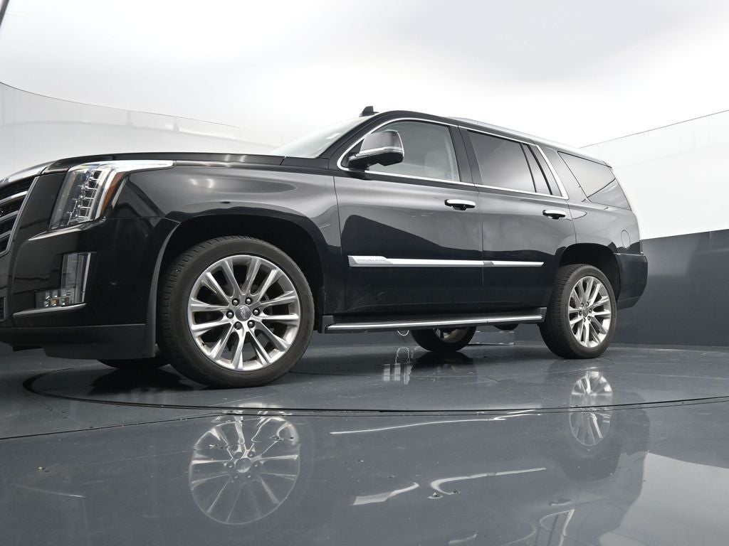 2018 Cadillac Escalade Luxury