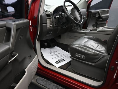 2004 Nissan Titan LE